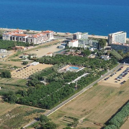 Camping El Camell 皮内达德马尔 外观 照片