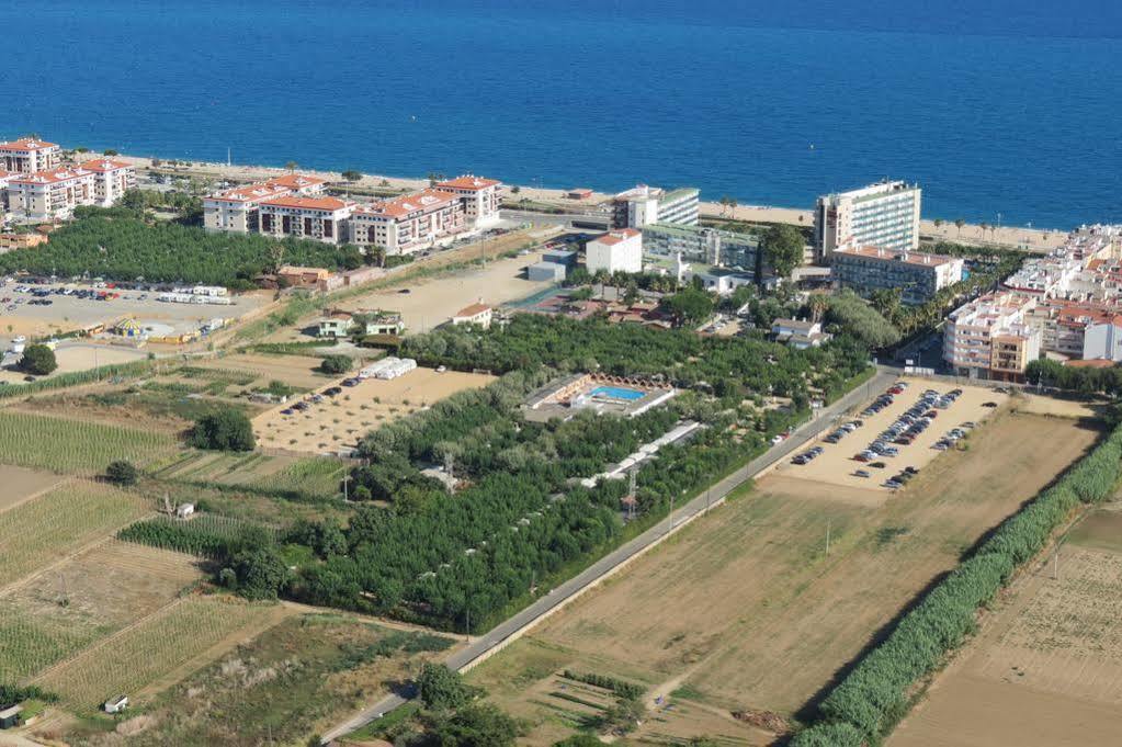 Camping El Camell 皮内达德马尔 外观 照片